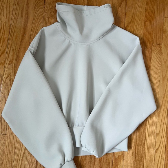 Lululemon pullover - Picture 2 of 3
